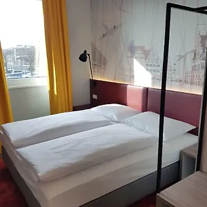 7-days-premium-hotel-leipzig-airport.bestleipzighotels.com/